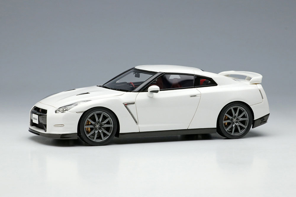 Photo1: **Preorder** EIDOLON EM414B Nissan GT-R 2014 (Premium edition) Briilliant White Pearl