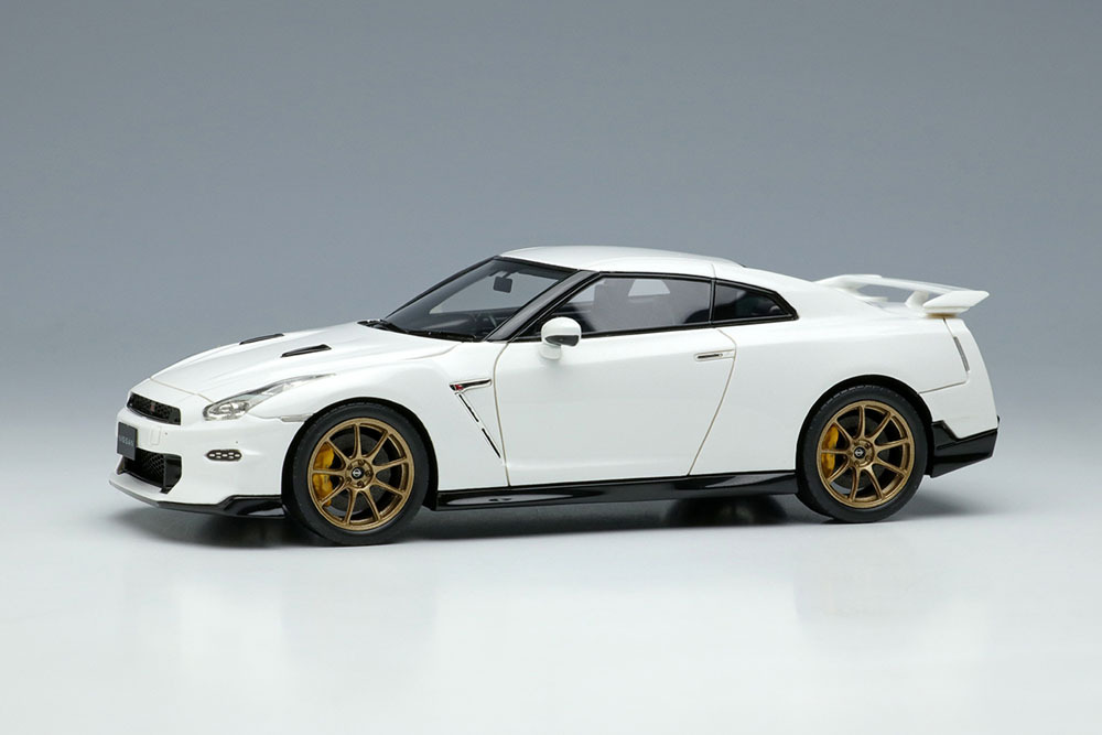 Photo1: EIDOLON EM684B Nissan GT-R Premium edition T-spec 2024 Brilliant White Pearl